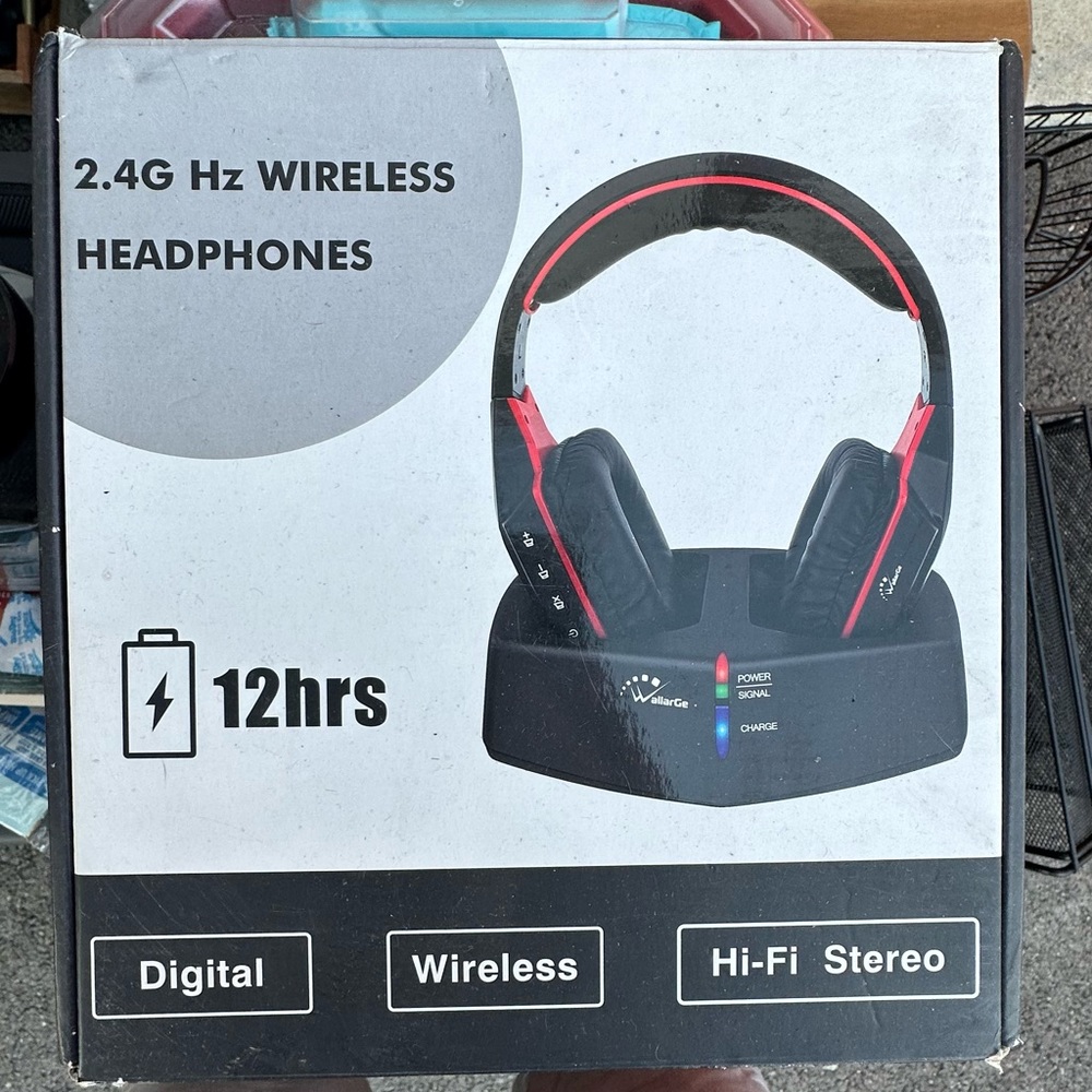 Wireless 12g hz headphones BNIB 12 hours +